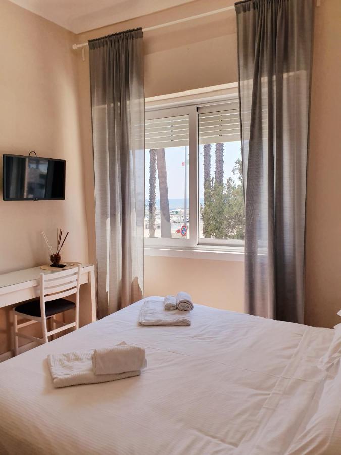 Vela Bianca H & R Hotel Diano Marina Exterior photo