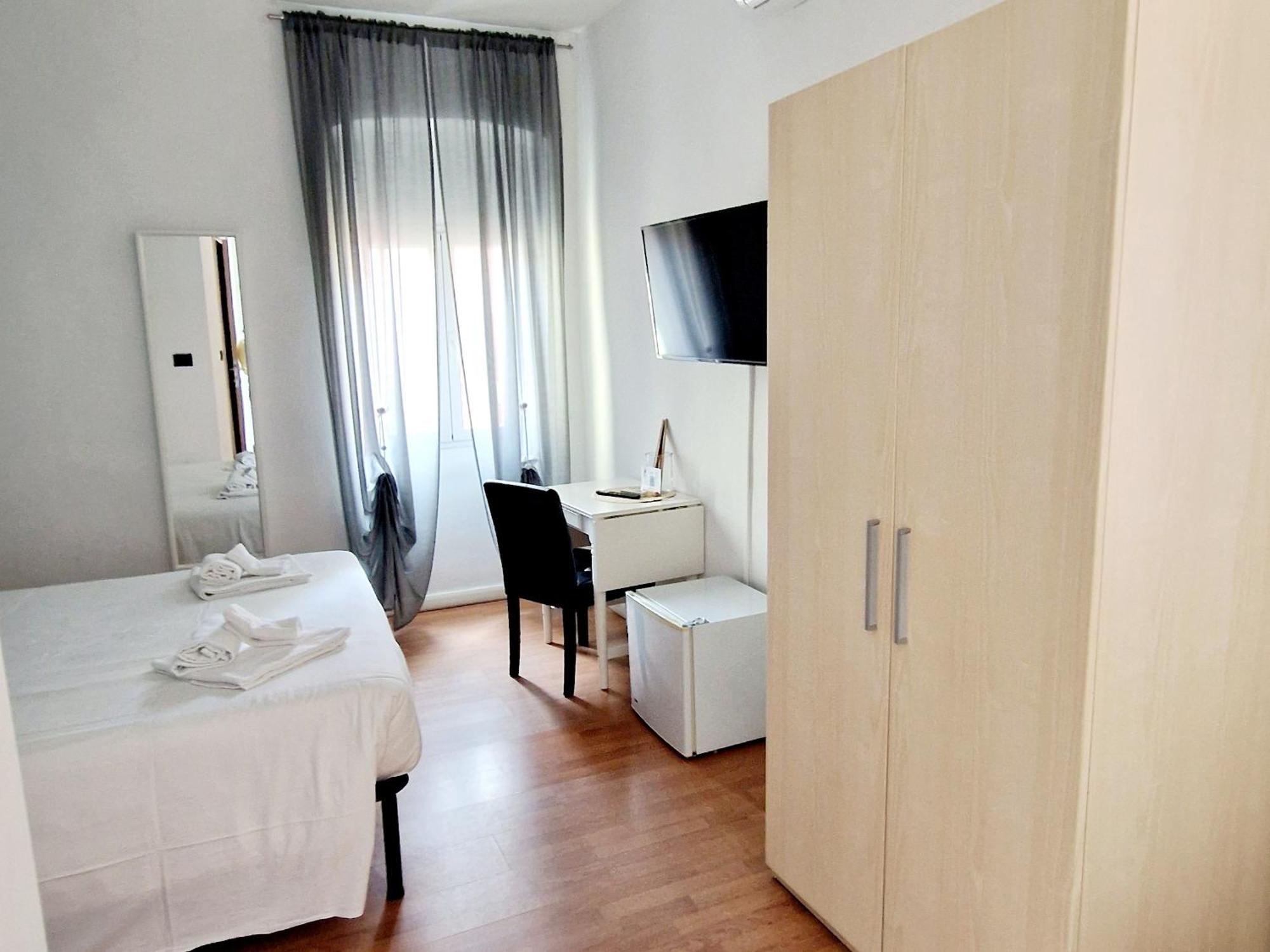 Vela Bianca H & R Hotel Diano Marina Exterior photo